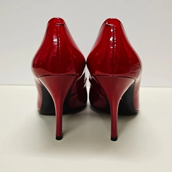 GUESS Pumps - Picture 7 of 9